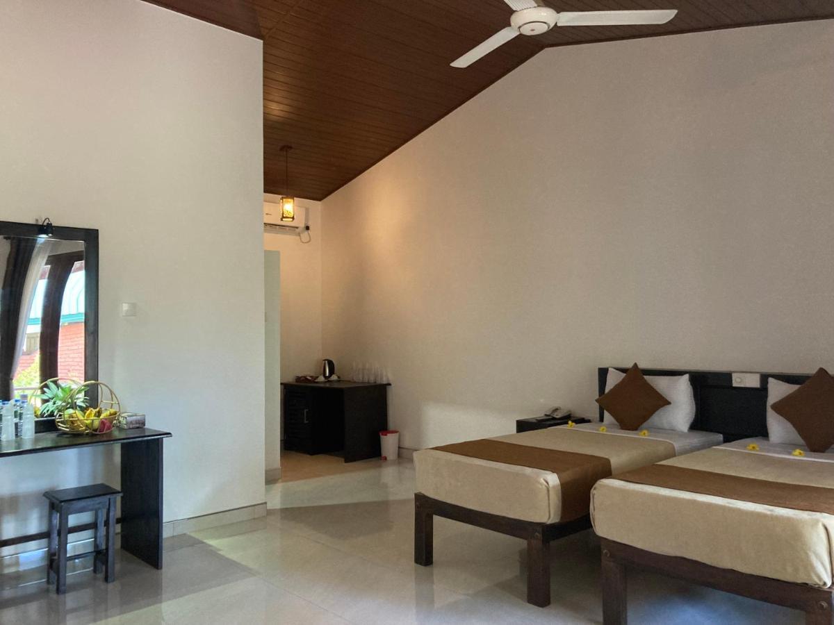 The View Hotel Sigiriya Exterior photo